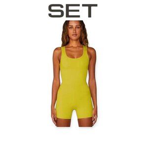SET Active Sportbody Shortysuit Limeade Green Medium Limited Edition Stretch Fit